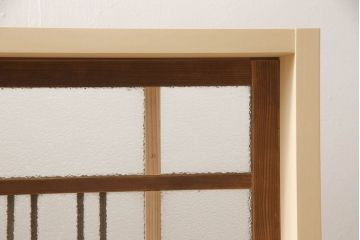 ガラス窓をリペア&カスタム!お客様のご希望に合わせてリサイズ。戸枠を新規製作。着色はせず、手触りが良くなる程度のバフ掛けをして仕上げ。(ガラス戸、引き戸、建具)