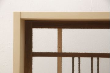 ガラス窓をリペア&カスタム!お客様のご希望に合わせてリサイズ。戸枠を新規製作。着色はせず、手触りが良くなる程度のバフ掛けをして仕上げ。(ガラス戸、引き戸、建具)