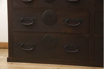 明治時代の収納箪笥の見た目を変えずに奇麗にリペア!現状をベースに着色。(時代箪笥、整理タンス、収納たんす、引き出し、ローチェスト、ローボード)