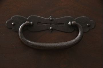 明治時代の収納箪笥の見た目を変えずに奇麗にリペア!現状をベースに着色。(時代箪笥、整理タンス、収納たんす、引き出し、ローチェスト、ローボード)