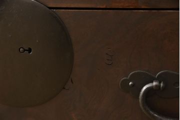 明治時代の収納箪笥の見た目を変えずに奇麗にリペア!現状をベースに着色。(時代箪笥、整理タンス、収納たんす、引き出し、ローチェスト、ローボード)