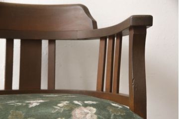 回転椅子をリペア&カスタム!ご希望の生地で座面部分を張り替え。既存の色に合わせた着色。ウレタン塗装で仕上げ。(ドクターチェア、デスクチェア、回転イス、アームチェア)