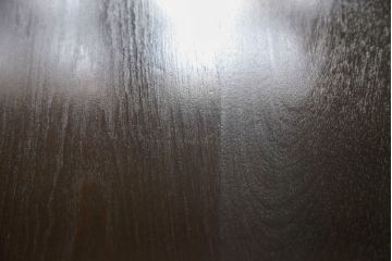 北海道民芸家具の折り畳み式テーブルを見た目を変えずに奇麗にリペア!天板の塗装を剥離して輪ジミのできにくい塗料で再塗装。(ローテーブル、ちゃぶ台、文机、センターテーブル、折り畳み)