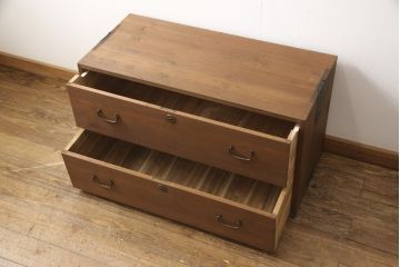 桐箪笥をリペア&カスタム!天板を補強し、金具をフラットに修正加工。自然な茶色に着色仕上げ。(ローボード、テレビ台、ローチェスト、引き出し、桐箪笥、桐たんす、収納箪笥、時代箪笥)