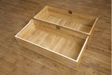 桐箪笥をリペア&カスタム!天板を補強し、金具をフラットに修正加工。自然な茶色に着色仕上げ。(ローボード、テレビ台、ローチェスト、引き出し、桐箪笥、桐たんす、収納箪笥、時代箪笥)