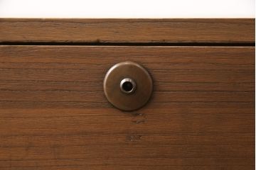 桐箪笥をリペア&カスタム!天板を補強し、金具をフラットに修正加工。自然な茶色に着色仕上げ。(ローボード、テレビ台、ローチェスト、引き出し、桐箪笥、桐たんす、収納箪笥、時代箪笥)