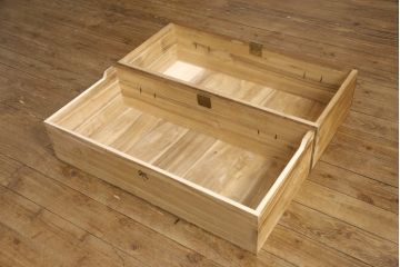 桐箪笥をリペア&カスタム!天板を補強し、金具をフラットに修正加工。自然な茶色に着色仕上げ。(ローボード、テレビ台、ローチェスト、引き出し、桐箪笥、桐たんす、収納箪笥、時代箪笥)
