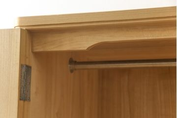 加茂総桐箪笥の見た目を変えずに綺麗にリペア!本来の美しさを活かした木地色仕上げ。(胴丸、総桐たんす、洋服タンス、ワードローブ、桐タンス)