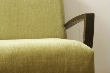 ソファをリペア&カスタム!生地を張り替え、座面の硬さと高さを調節。木部は1トーン濃い色味に着色仕上げ。(2.5人掛けソファ、二人掛けソファ、ベンチ)