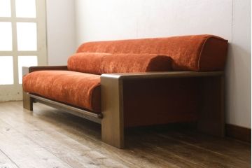 3人掛けソファをリペア&カスタム!指定の生地に張り替え、座面の厚みを調整。同じ生地でクッションカバーも制作。(3Pソファ、三人掛けソファ、ビンテージ)