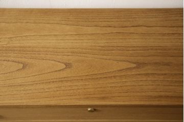 重ね総桐箪笥をリペア&カスタム!上段に国産桐材の天板の取り付け。上下段ともに木地色仕上げ。(桐たんす、総桐たんす、桐タンス、和たんす、引き出し、チェスト)