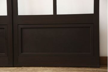ガラス戸をリペア&カスタム!リサイズし平型戸車を取り付け。クリアガラスをはめ込み、木部はご希望の色味に着色仕上げ。(引き戸、建具)