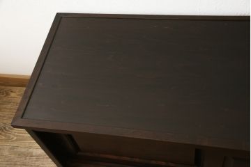 ローボードをリペア&カスタム!背面に配線用の穴あけ加工。現状より1トーン落ち着いた色味に着色仕上げ。(収納棚、サイドボード、テレビ台)