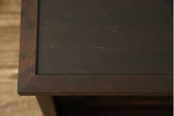 ローボードをリペア&カスタム!背面に配線用の穴あけ加工。現状より1トーン落ち着いた色味に着色仕上げ。(収納棚、サイドボード、テレビ台)
