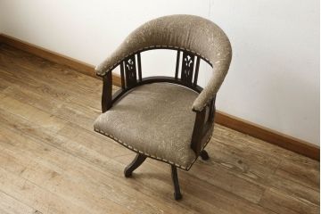 ドクターチェアをリペア&カスタム!座面の生地を張替え、1トーン落ち着いた色味に着色仕上げ。(回転椅子、回転イス、アームチェア、デスクチェア)