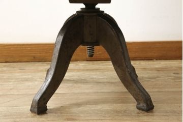 ドクターチェアをリペア&カスタム!座面の生地を張替え、1トーン落ち着いた色味に着色仕上げ。(回転椅子、回転イス、アームチェア、デスクチェア)