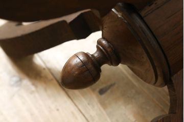 大正初期のスツールをリペア&カスタム!座面の生地を張替え、1トーン落ち着いた色味に着色仕上げ。(丸椅子、回転椅子、回転チェア、イス)
