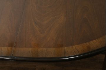 エクステンションダイニングテーブルをリペア&カスタム!天板の塗装を剥がして再塗装。アンティーク風加工と着色をし、ウレタン塗装で仕上げ。(エクステンションテーブル、食卓、4人掛け、6人掛け、8人掛け)