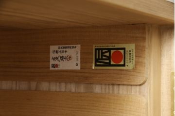 加茂総桐箪笥の見た目を変えずに綺麗にリペア!本来の美しさを活かした木地色仕上げ。(板盆付き、胴厚、桐たんす、洋服タンス、着物箪笥、和タンス)