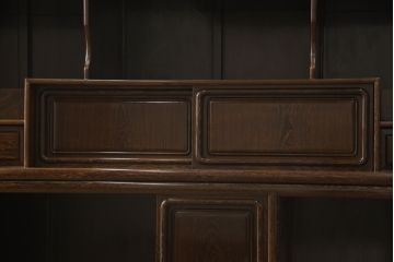 二段重ね箪笥をリペア&カスタム!引き出しの取っ手を交換し、全体を1トーン落ち着いた色味に着色仕上げ。(キャビネット、食器棚、収納棚、戸棚、飾り棚、茶棚)