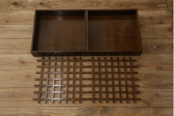 二段重ね箪笥をリペア&カスタム!引き出しの取っ手を交換し、全体を1トーン落ち着いた色味に着色仕上げ。(キャビネット、食器棚、収納棚、戸棚、飾り棚、茶棚)