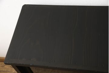 収納棚をリペア&カスタム!新たに台輪を取り付け、濃い茶色で着色仕上げ。(戸棚、食器棚、カップボード、キャビネット)