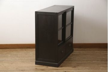 収納棚をリペア&カスタム!高品質リペアを施し、元の木目を活かしつつ濃い茶色で着色仕上げ。(戸棚、食器棚、カップボード、キャビネット、引き出し)