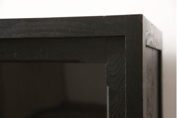 収納棚をリペア&カスタム!高品質リペアを施し、元の木目を活かしつつ濃い茶色で着色仕上げ。(戸棚、食器棚、カップボード、キャビネット、引き出し)