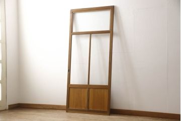 昭和中期のガラス戸をリペア&カスタム!上段は麻の葉模様のガラス、下段はクリアガラスに交換。(引き戸、建具)