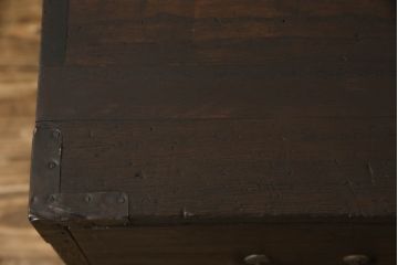 昭和初期の箪笥の見た目を変えずに綺麗にリペア!元の味を活かしてチェスナット系に着色仕上げ。(ローボード、ローチェスト、テレビ台、テレビボード、収納箪笥、衣装箪笥、引き出し)
