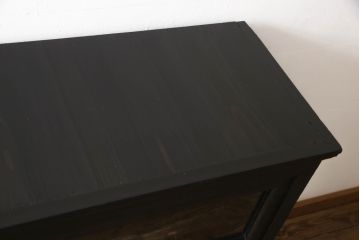 サイドボードをリペア&カスタム!高品質リペアを施し、脚と畳摺りを新たに取り付け。現状の木目を活かした着色仕上げ。(収納棚、戸棚、サイドキャビネット、飾り棚)