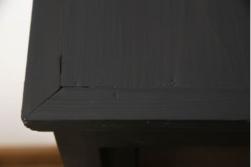 サイドボードをリペア&カスタム!高品質リペアを施し、脚と畳摺りを新たに取り付け。現状の木目を活かした着色仕上げ。(収納棚、戸棚、サイドキャビネット、飾り棚)