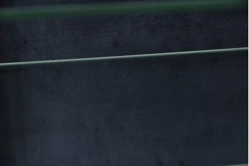 キャビネットをリペア&カスタム!高品質リペアを施し、外側はアンティークホワイト、内側はくすんだ水色ででペイント仕上げ。(ガラスケース、ショーケース、飾り棚、陳列棚、戸棚、食器棚、カップボード、店舗什器)