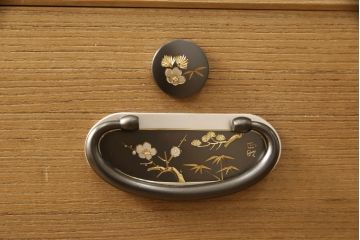 加茂桐箪笥をリペア&カスタム!高品質リペアを施し、台輪を新たに製作。木地色仕上げ。(胴厚、四方丸、総桐たんす、着物箪笥、衣装タンス、和タンス)