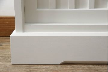 本棚をリペア&カスタム!外側はアンティークホワイト、内側はくすんだ水色でペイント仕上げ。(ブックシェルフ、飾り棚、収納棚、ブックケース、キャビネット)