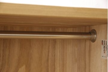 加茂総桐箪笥の見た目を変えずに綺麗にリペア!本来の美しさを活かした木地色仕上げ。(洋服タンス、桐たんす、ワードローブ、衣装箪笥)