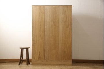 加茂総桐箪笥の見た目を変えずに綺麗にリペア!本来の美しさを活かした木地色仕上げ。(洋服タンス、桐たんす、ワードローブ、衣装箪笥)