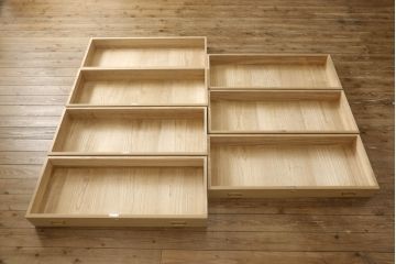 加茂総桐箪笥をリペア&カスタム!ヒノキ新材の天板を新たに取り付け、全体を木地色仕上げ。(総桐たんす、桐タンス、和たんす、引き出し、収納たんす、チェスト)