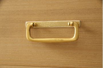 加茂総桐箪笥をリペア&カスタム!ヒノキ新材の天板を新たに取り付け、全体を木地色仕上げ。(総桐たんす、桐タンス、和たんす、引き出し、収納たんす、チェスト)