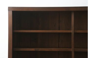 二段重ね収納棚をリペア&カスタム!奥行きをリサイズし、全体を1トーン落ち着いた色味に着色仕上げ。(キャビネット、戸棚、食器棚、飾り棚、ガラスケース、店舗什器、本箱、ブックケース)