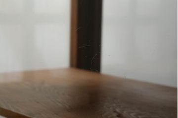 昭和初期のガラスケースをリペア&カスタム!引き戸2枚を新規製作。1トーン落ち着いた色味に着色仕上げ。(ショーケース、飾り棚、陳列棚、店舗什器)