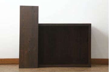 昭和初期の飾り棚をリペア&カスタム!A4サイズに合わせて棚板を調整。1トーン濃い色味に着色仕上げ。(オープンラック、本棚、書棚、陳列棚、収納棚、サイドボード、サイドキャビネット、店舗什器)