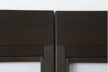 昭和中期の格子戸をリペア&カスタム!リサイズし、ガラス部分はすりガラスに変更。障子はプラスチック障子に張替え。チェスナット系に着色仕上げ。(障子戸、ガラス帯戸、引き戸、建具)
