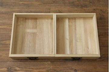 志太民芸家具のローボードをリペア&カスタム!元の色味を活かしつつ1トーン落ち着いた色に着色仕上げ。(サイドボード、和箪笥、収納箪笥、整理タンス、テレビ台、テレビボード、引き出し)