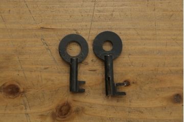 明治時代のローボードをリペア&カスタム!高品質リペアを施し、新たに鍵を製作。(時代箪笥、和タンス、引き出し、衣装箪笥、ローチェスト)