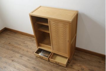 置き水屋の見た目を変えずに綺麗にリペア!水受けにステンレス製のバットを設置。(置水屋、茶水屋、戸棚、茶棚、収納棚、網代引戸)