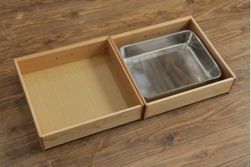 置き水屋の見た目を変えずに綺麗にリペア!水受けにステンレス製のバットを設置。(置水屋、茶水屋、戸棚、茶棚、収納棚、網代引戸)