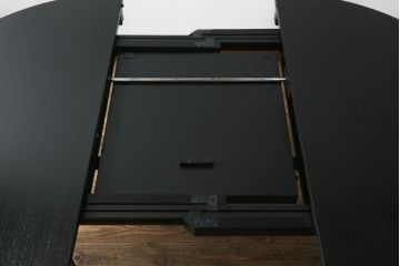 ハンス・オルセン(HANS OLSEN)デザインのダイニングテーブルとチェア4脚セットをリペア&カスタム!チェアの座面を張替え、木部をマットブラックでペイント仕上げ。(エクステンションテーブル、拡張式テーブル、4人掛け、ダイニングチェア、椅子、イス、いす、スタッキング、ヴィンテージ、北欧)