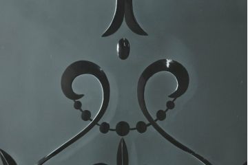 ペイントドアをリペア&カスタム!設置場所に合わせて仕様を変更し、戸枠を新たに製作。表面は茶色・裏面は白でペイント仕上げ。エッチングガラス、彫刻ガラス、切子ガラス、英国、玄関ドア、玄関扉、建具)