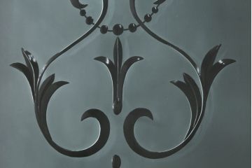 ペイントドアをリペア&カスタム!設置場所に合わせて仕様を変更し、戸枠を新たに製作。表面は茶色・裏面は白でペイント仕上げ。エッチングガラス、彫刻ガラス、切子ガラス、英国、玄関ドア、玄関扉、建具)
